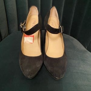 Me Too Crystal Black Suede Block Heels 8M